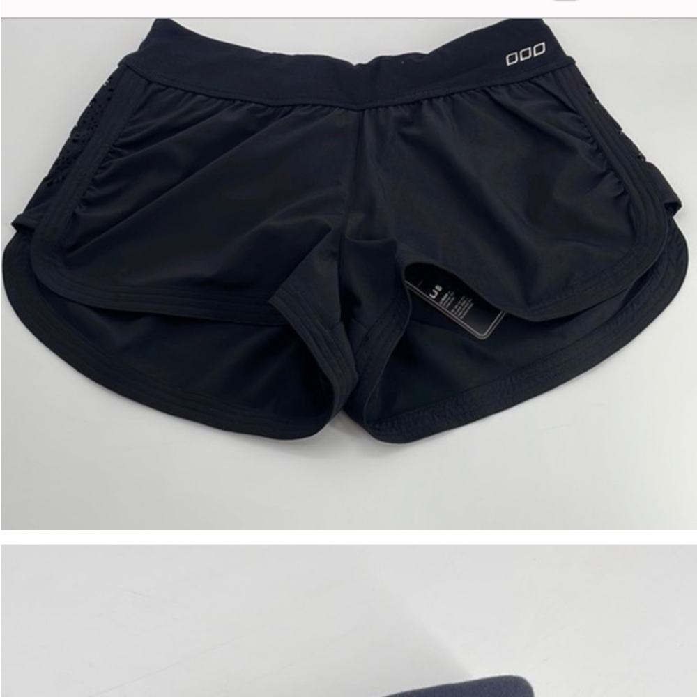 NWT Lorna Jane black running shorts size small lined
